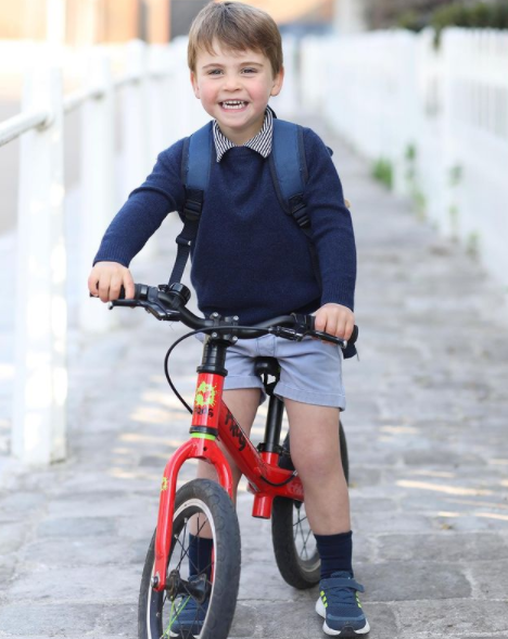 red frog balance bike