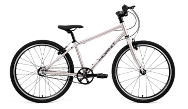 Best 24" kids' bikes: A side view of the Hornit HERO 24 kids bike on a blank background