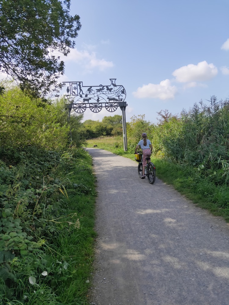 Bath & Bristol family cycle routes for cycling days out - Strawberry Line at Yatton