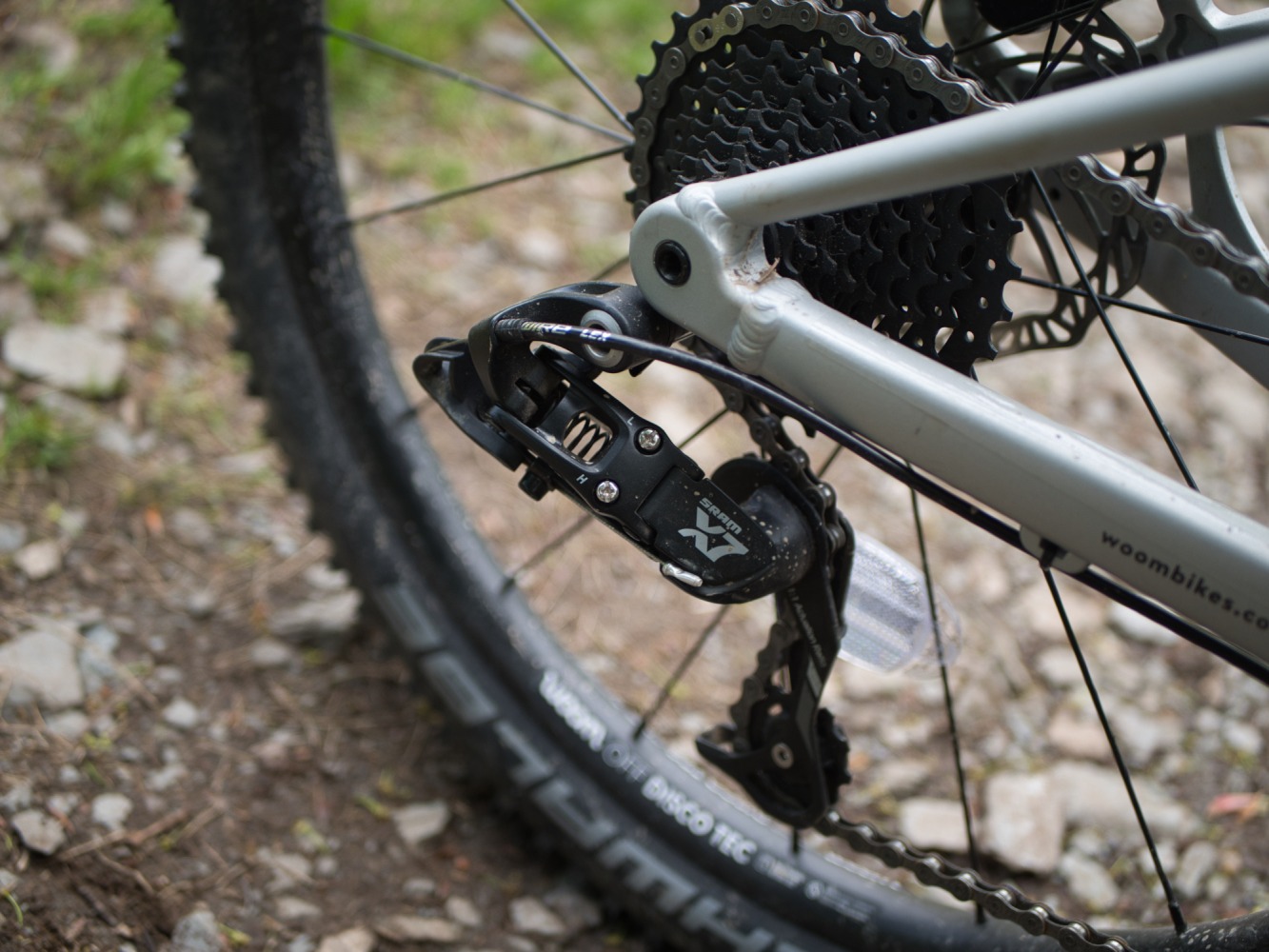 woom OFF AIR 5 review: close up of the woom OFF AIR 5 mountain bike derailleur
